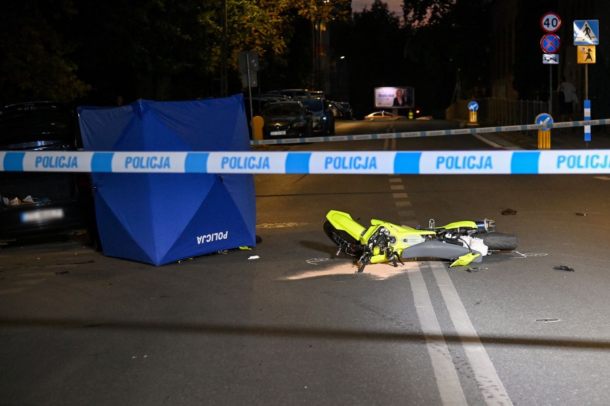 Miejsce śmiertelnego wypadku na skrzyżowaniu ulicy Ofiar Oświęcimia z Cyryla i Metodego w Szczecinie