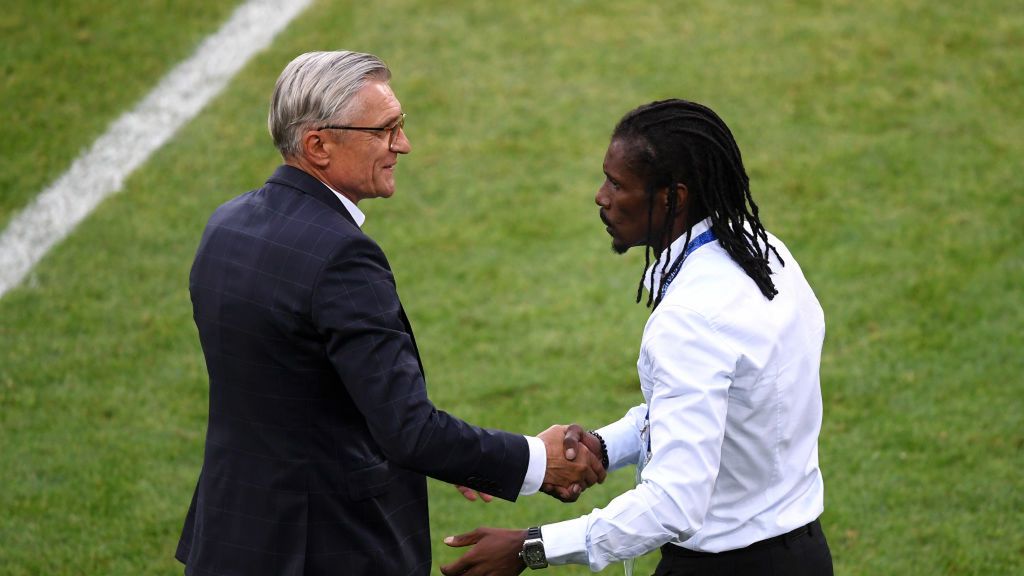 Getty Images / Laurence Griffiths / Na zdjęciu: Adam Nawałka (z lewej) i Aliou Cisse