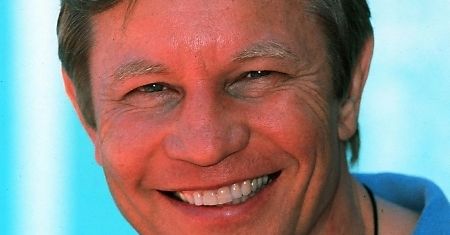 Michael York: wygrywa z chorobą i wraca na ekrany