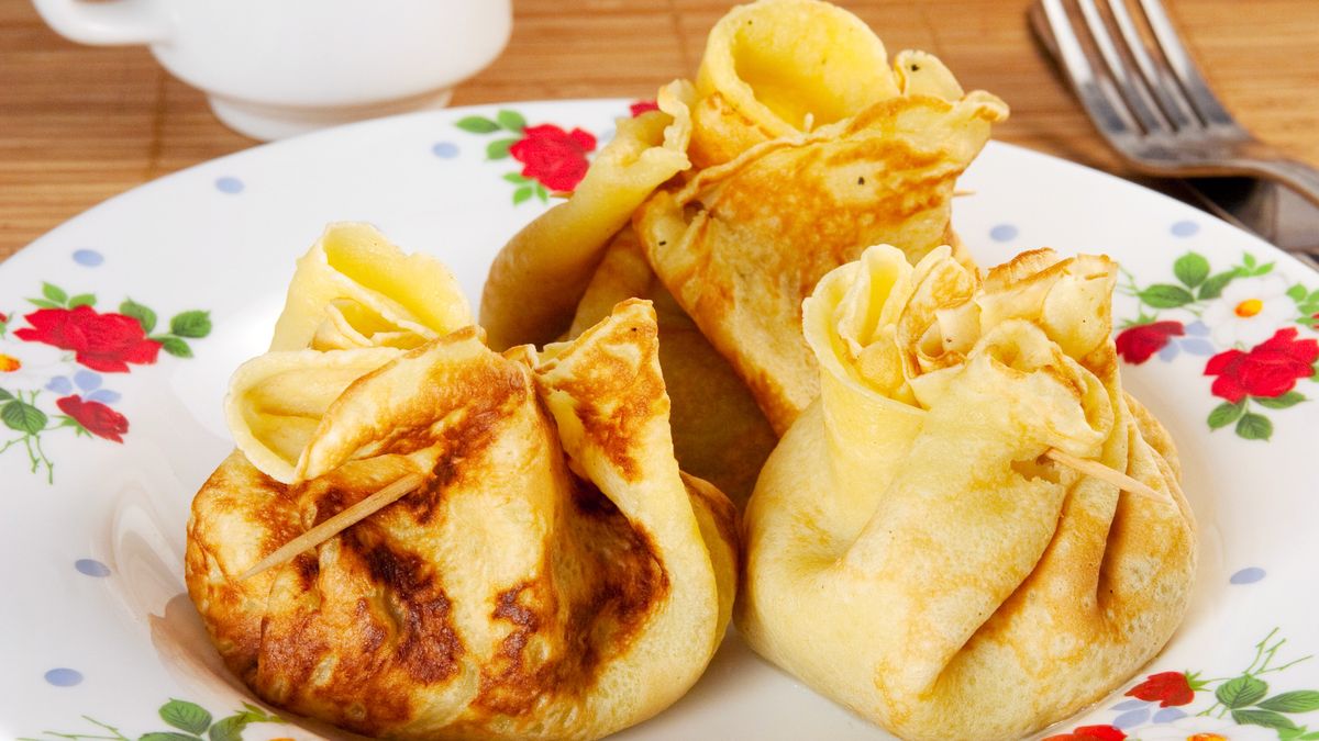 Sakiewki naleśnikowe z prostym farszem