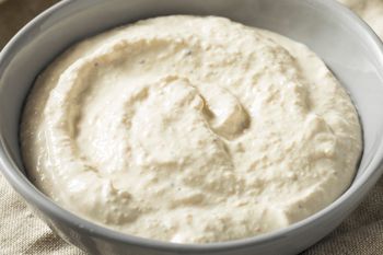 Na wielkanocne śniadanie zrób chrzan kawalerski. Na pewno zniknie jako pierwszy