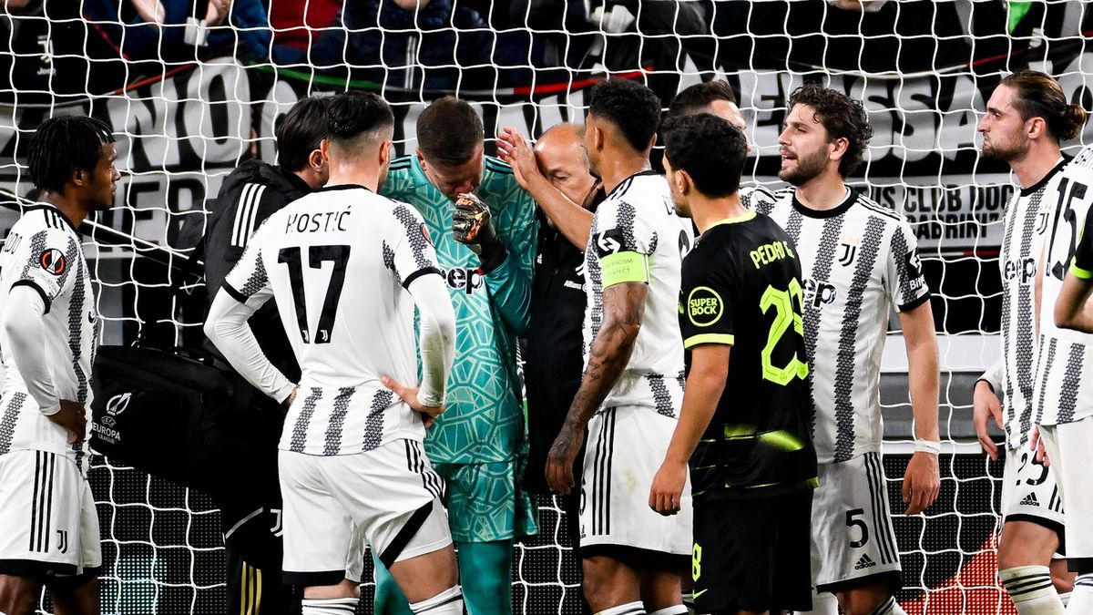 Zdjęcie okładkowe artykułu: Getty Images / Daniele Badolato - Juventus FC / Wojciech Szczęsny podczas meczu Juventusu ze Sportingiem źle się poczuł