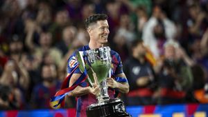 W nocy zamieścił dwa wpisy. "Lewy" jeszcze raz pożegnał się z Barceloną