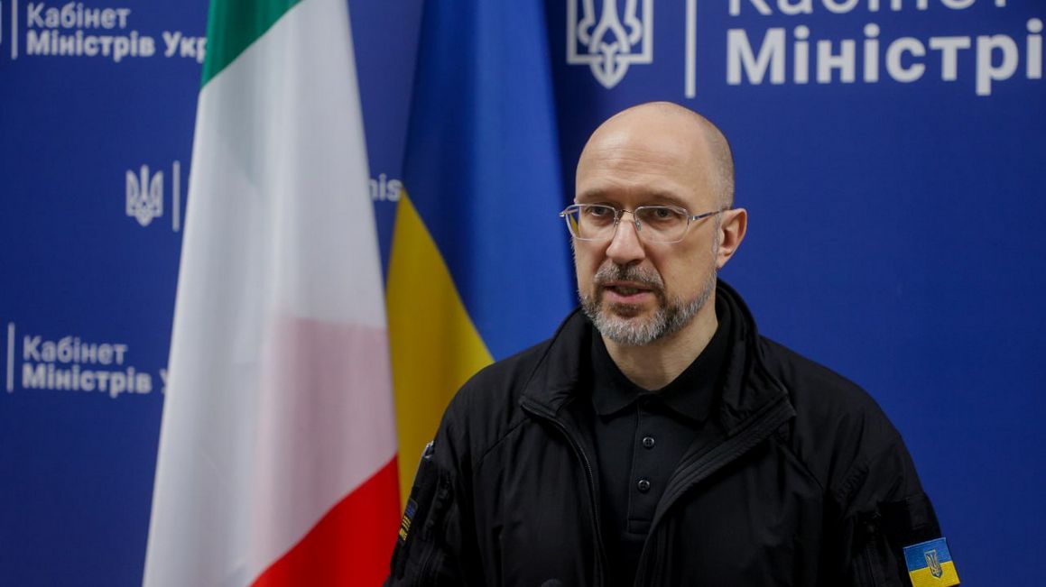 Premier Denys Szmyhal zapowiada produkcję 30 tys. dronów i 3 tys