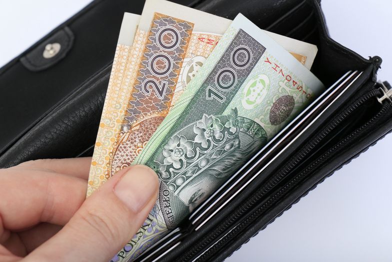 Polacy informują nas o obniżonych pensjach w styczniu. To efekt Polskiego Ładu