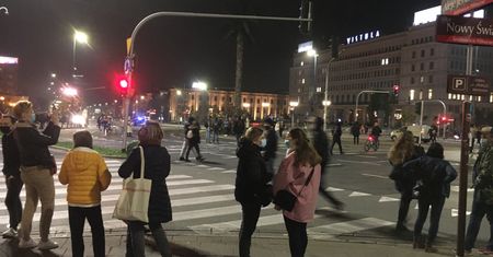 Warszawa. Strajk Kobiet. Marsz „pań mówiących brzydkie słowa”