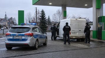 Pijany kierowca zatrzymany na stacji paliw. 73-latek miał prawie 1 promil