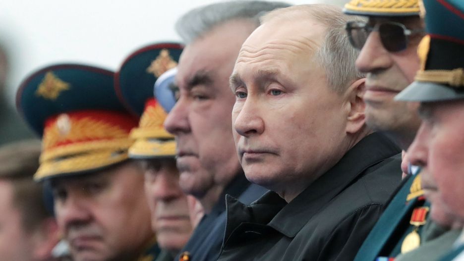 Defilada wojskowa z okazji Dnia Zwycięstwa w Moskwie. To tutaj Putin obserwuje przemarsze swoich wojsk