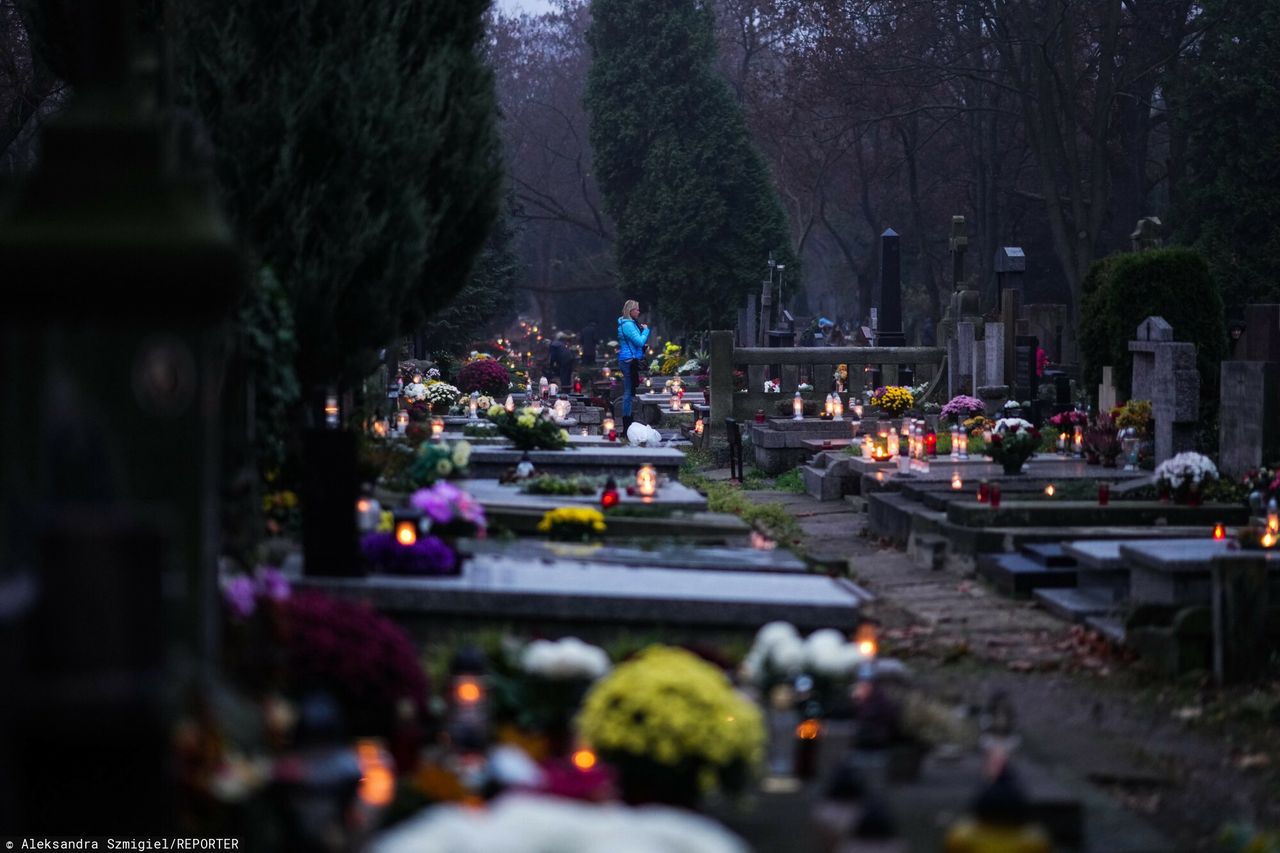 Tragedia na cmentarzu. Zmarła dzień po pogrzebie męża