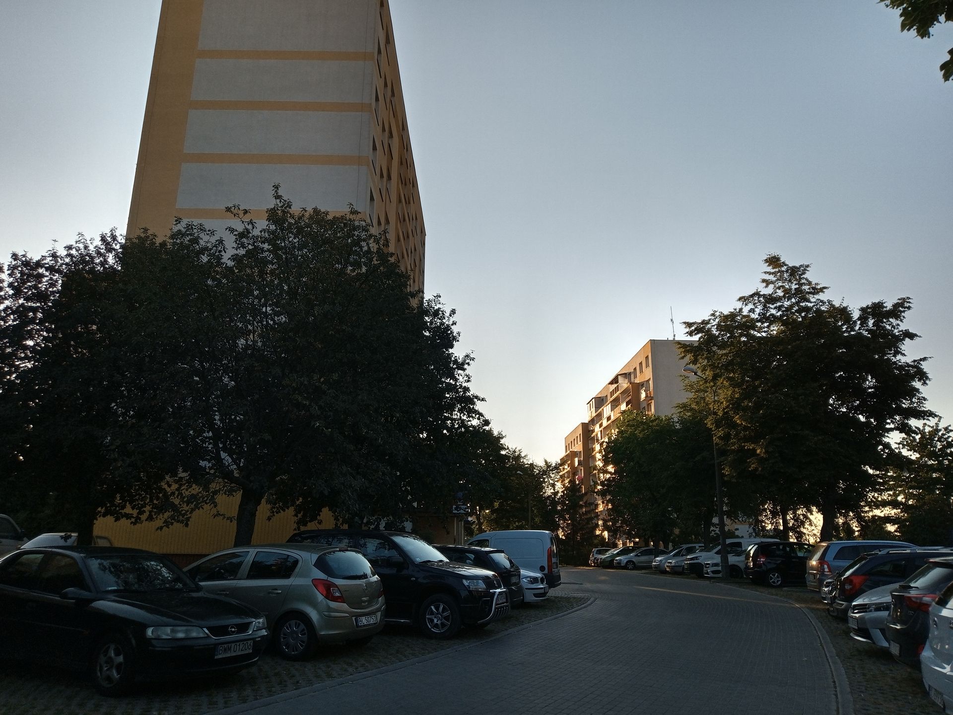 Motorola Moto G8 Power Lite: czy niższa cena wynagradza kompromisy? [Test] 17