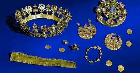 Klejnoty warte 100 mln dolarów wyrzucili na śmietnik