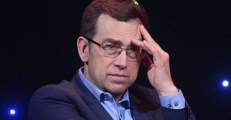 Maciej Orłoś tłumaczy się z wpadki w "Teleexpressie": "Nie widziałem jeszcze tego filmu"