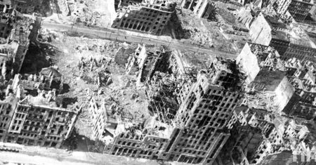 Sowieckie bombardowania Warszawy podczas II wojny światowej