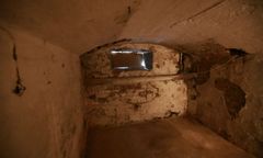 Szczątki ludzkie odnalezione na terenie b. aresztu NKWD i UB w Płocku