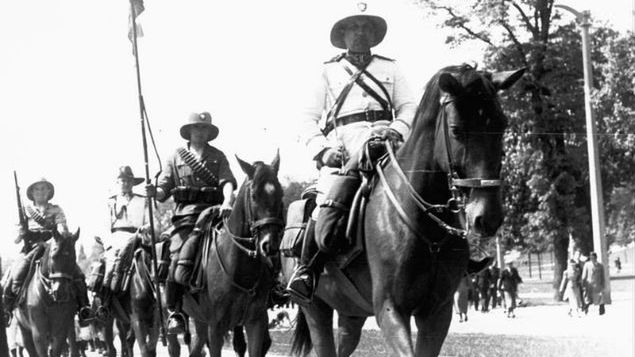 Paramilitarny oddział konny Ligi Morskiej i Kolonialnej mający pełnić służbę na przyszłych koloniach Polski - 1939 r.