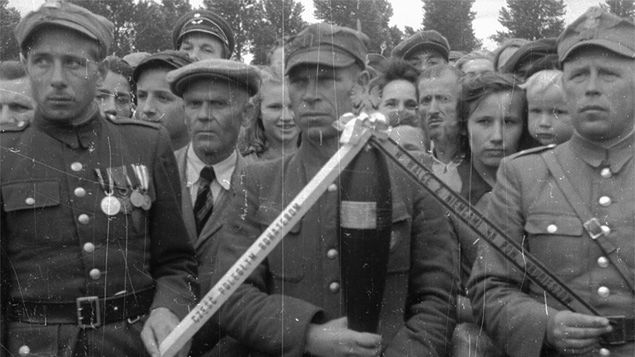 Kombatanci w czasie czwartej rocznicy Bitwy w Lasach Janowskich i Puszczy Solskiej - 13 czerwca 1948 r.