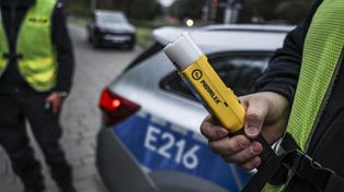 Nowa Sól: Jechał pijany, pod wpływem narkotyków i bez uprawnień