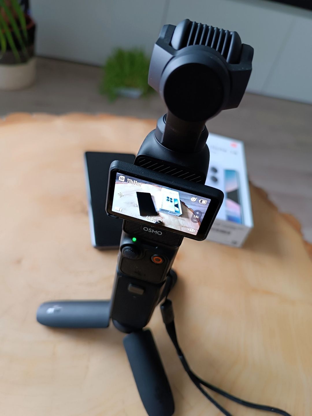 Xiaomi Redmi Note 14 w obiektywie dji osmo pocket 3