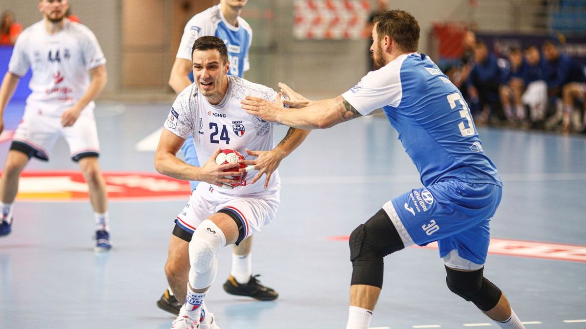 PAP / Szymon Łabiński / Na zdjęciu: Maciej Pilitowski (z lewej) i Mirsad Terzic (z prawej)