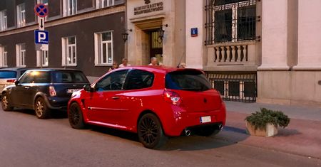 Masz małe tablice na aucie, które ich nie potrzebuje? Ryzykujesz utratą dowodu