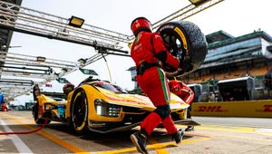 Kubica znów poza czołówką. Jest powód do zmartwień