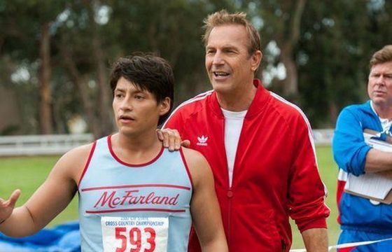 Kevin Costner &#34;McFarland, USA&#34; licealnym trenerem
