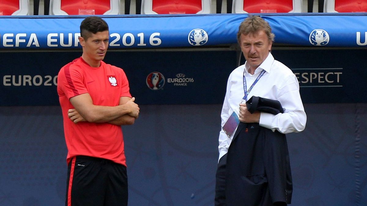 Robert Lewandowski i Zbigniew Boniek na stadionie w Nicei