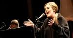 ''Skyfall'': Adele śpiewa "Let The Sky Fall" dla Bonda