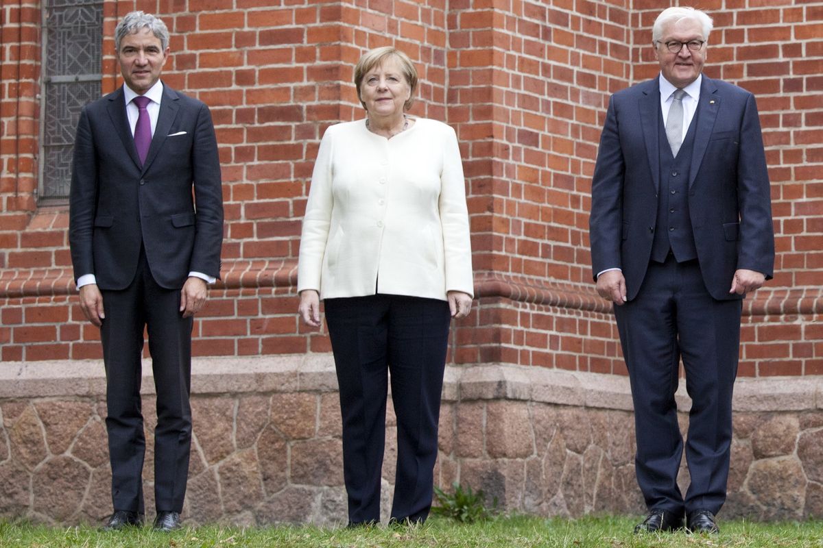 Stephan Harbarth (po lewej) i Angela Merkel 
