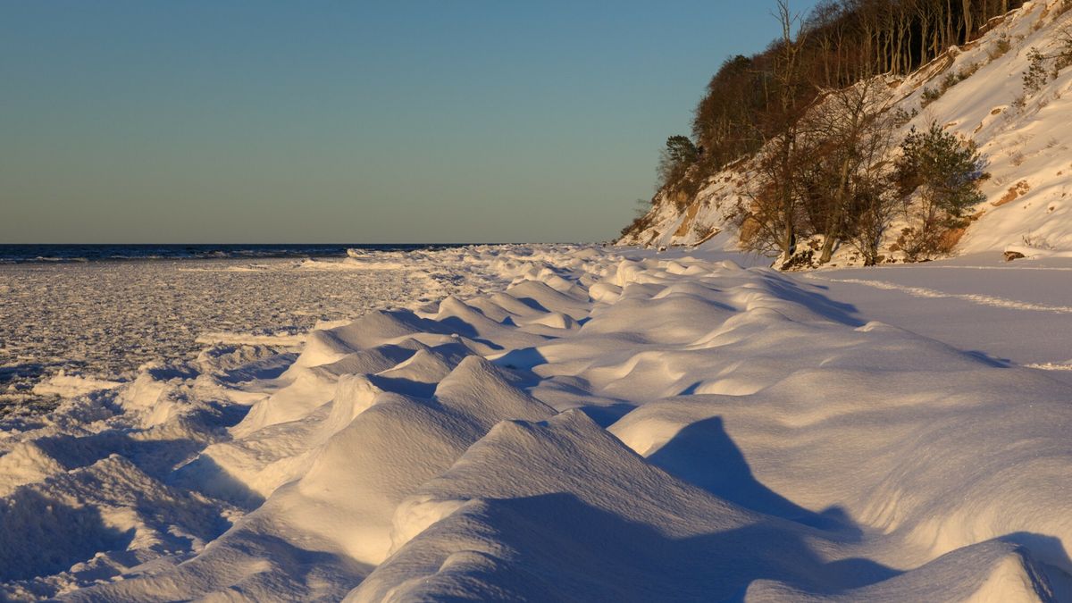 Bałtyk skuty lodem.