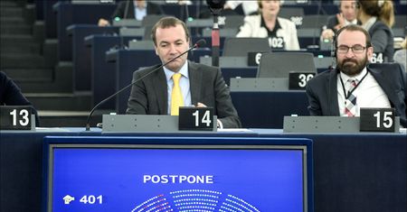 Awantura w europarlamencie. Poszło o umowę z USA