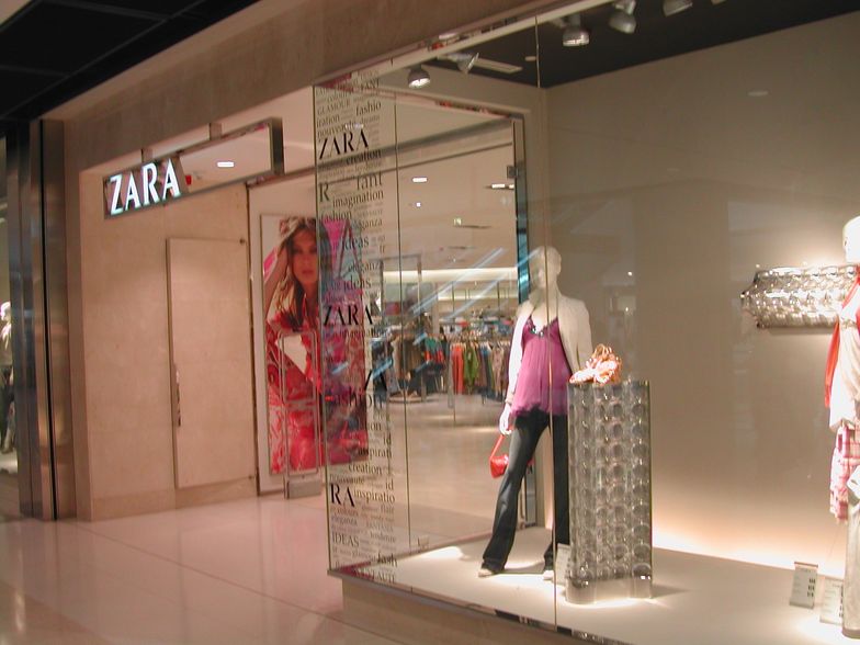 Zara ma blisko 2 200 sklepów na całym świecie