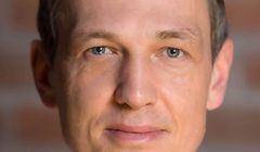 Artur Ostrowski, dyrektor ds. rynku B2B T-Mobile Polska odchodzi z firmy