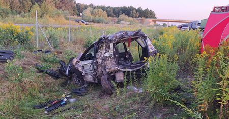 Tragedia rozegrała się z samego rana. Dwie osoby nie żyją, są ranni