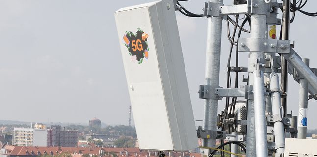 Orange i Huawei uruchomili w ramach testów pierwszą w Polsce stację 5G