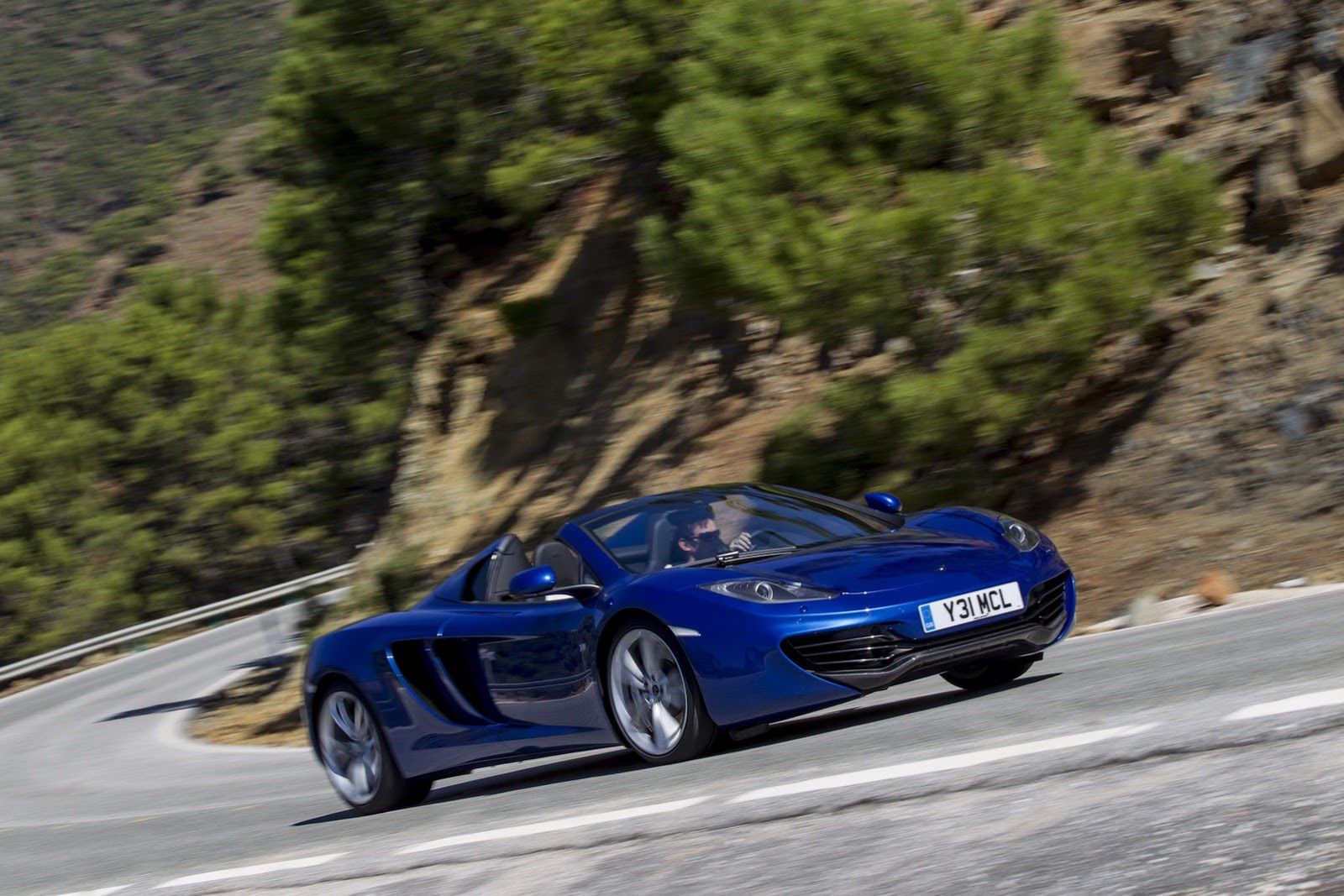 McLaren MP4-12C Spider - obszerna galeria prosto od producenta 4