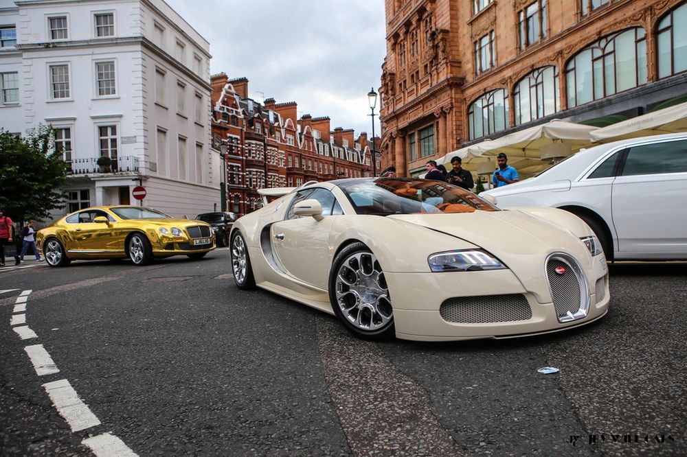 Jey Wild fotografuje supersamochody na ulicach Wrocławia, Londynu i Paryża 24