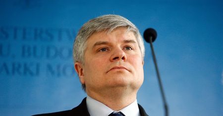 Lasek ostro o konferencji smoleńskiej
