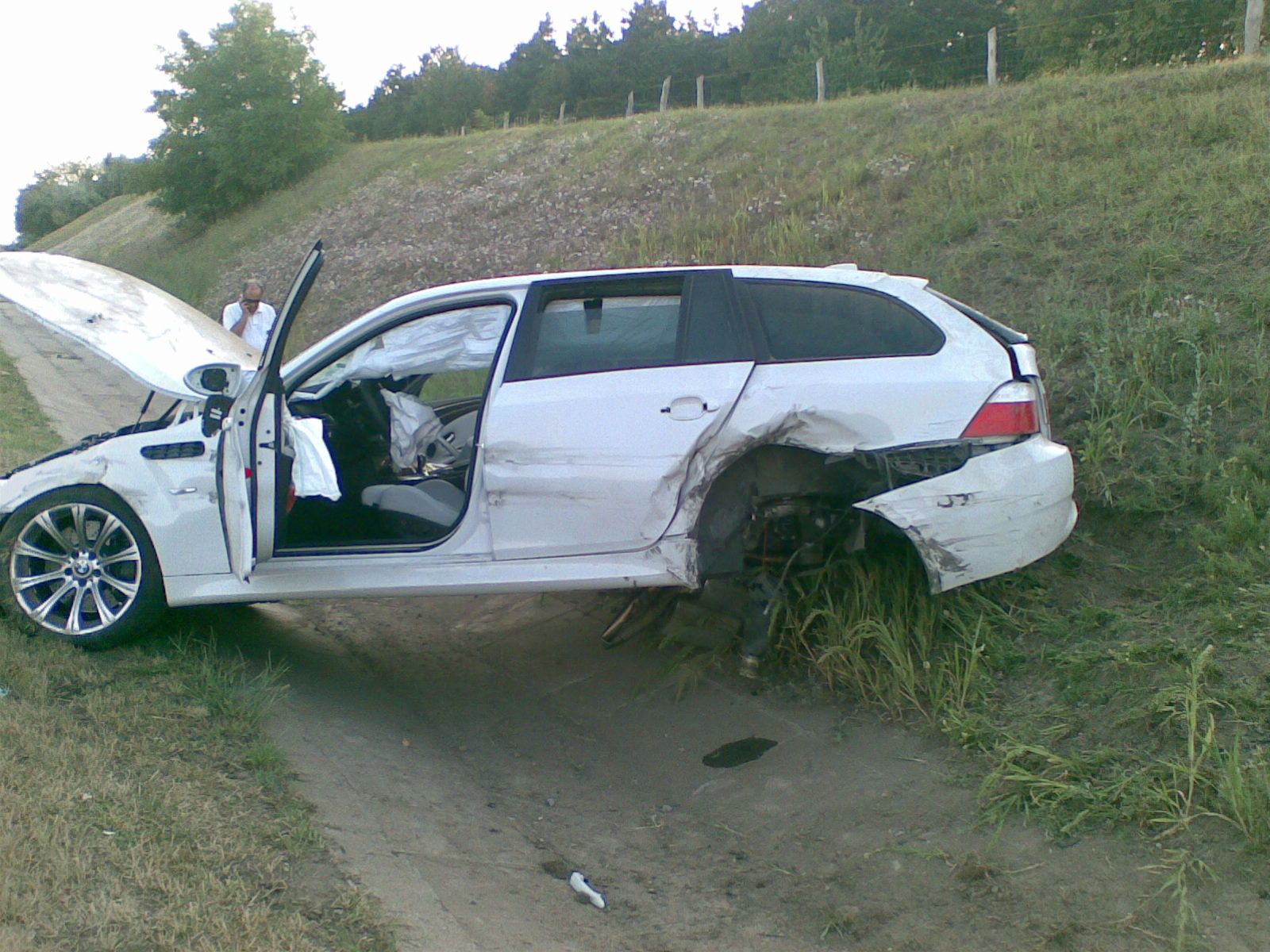 Wypadki piekielnie drogich samochodów [galeria] 17