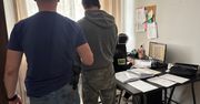 Sieradz: Trzymał narkotyki w garażu na obrzeżach miasta. Policjanci zaskoczyli go o poranku