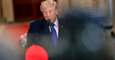 Jeszcze wyższe cła? Trump grozi krajom, które "chcą pogrywać z USA"