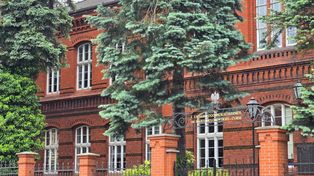 Pierwszą maturę w szkole zdało 6 uczniów. "Czerwony ogólniak" ma 145 lat