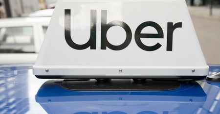 Koniec pracy na aplikację? Tego chcą Polacy od Ubera i Bolta