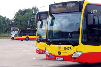 Wrocław: MPK szuka kierowców autobusów. Wiemy, ile można zarobić. Miejski przewoźnik organizuje Dzień Rekrutacji