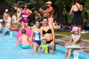 Kielce: Sobotni relaks na basenie przy ul. Szczecińskiej