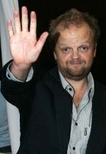 Toby Jones zaprasza na igrzyska