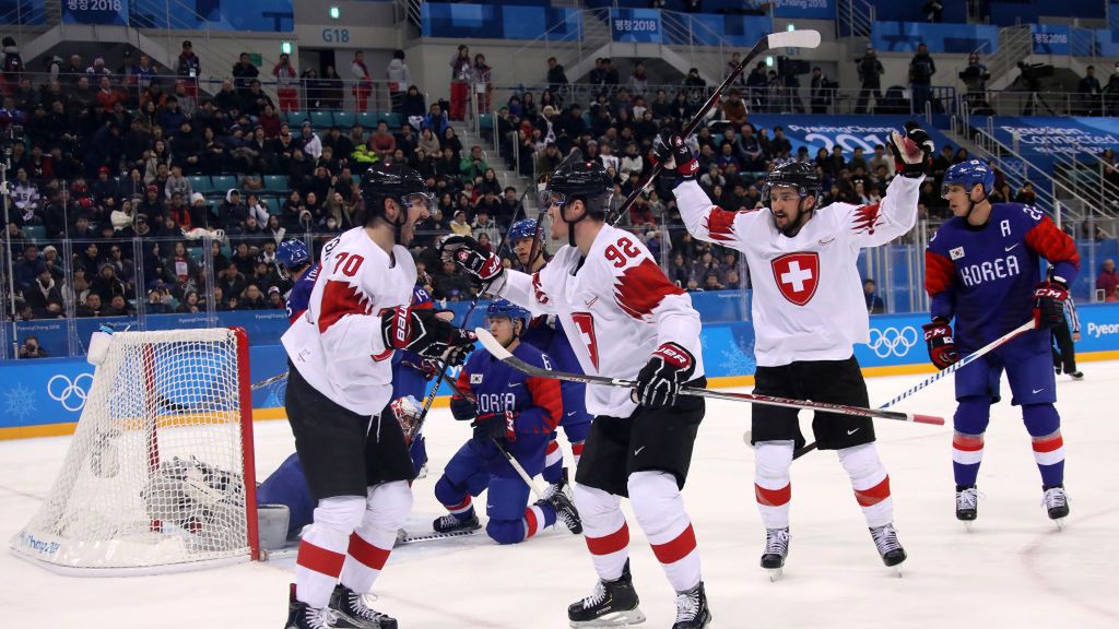 Zdjęcie okładkowe artykułu: Getty Images / Bruce Bennett / Na zdjęciu: Szwajcarzy cieszą się z bramki