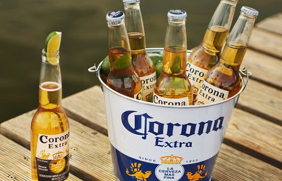 „Wygraj słoneczne wakacje” w największej kampanii piwa Corona Extra