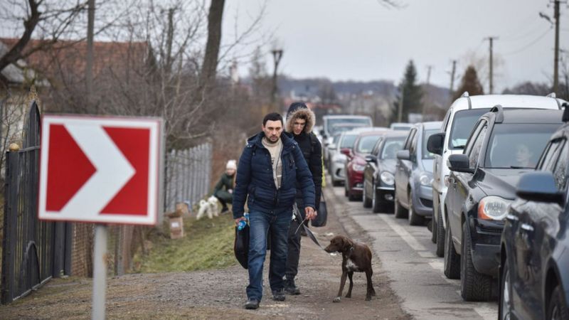 МВС хоче "санкцій" для тих чоловіків, які змогли виїхати з України після початку війни