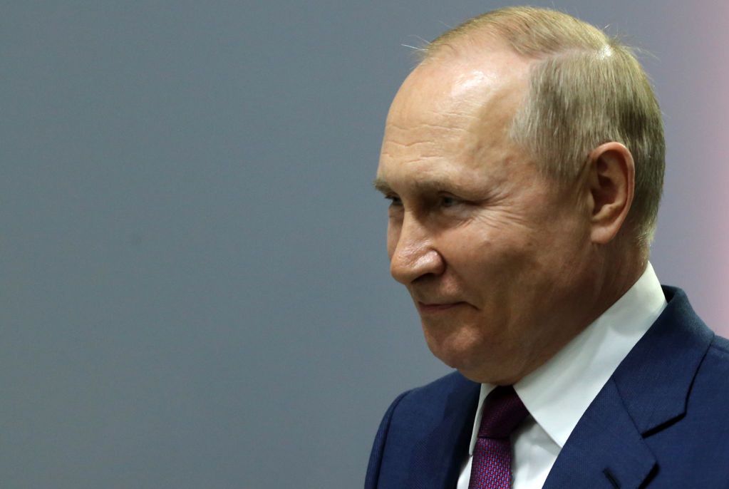 Odważny krok. Rosjanin zawiesił antywojenny plakat na Kremlu